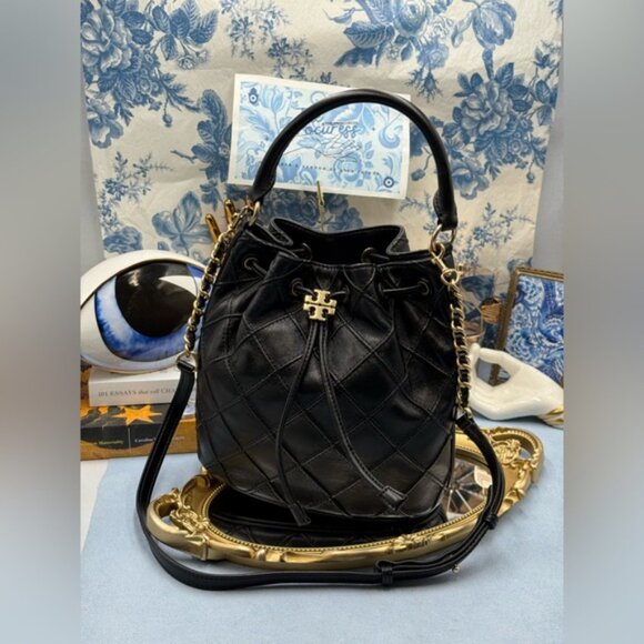 🆕 TORY BURCH 🧿 NWOT Fleming Soft Large Bucket Bag, Black Leather Diamond Quilt - Picture 7 of 16